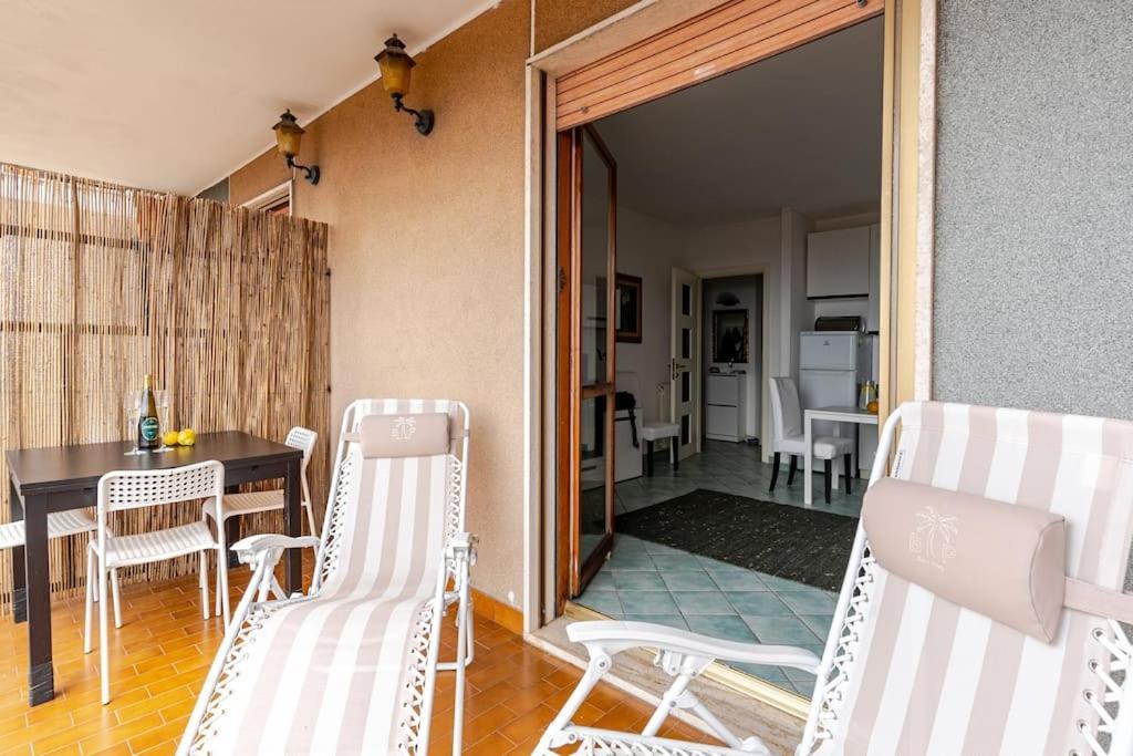 Thekeystudio, La Casa Del Mare Azzurro With Seaview Vintimille Extérieur photo