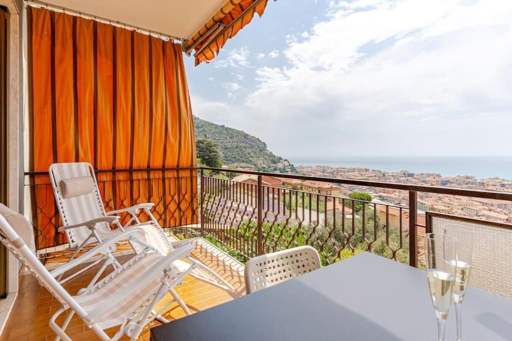 Thekeystudio, La Casa Del Mare Azzurro With Seaview Vintimille Extérieur photo